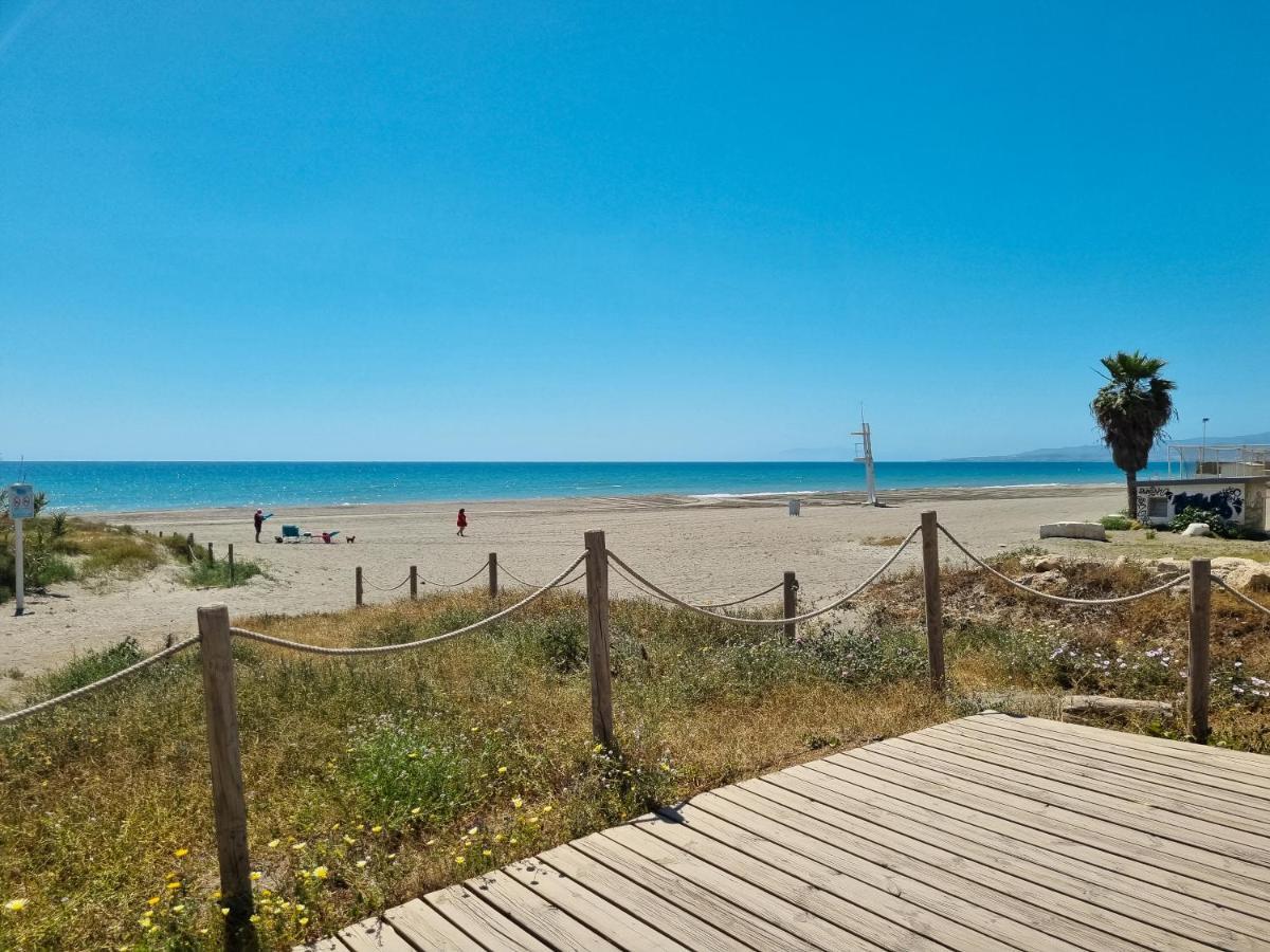 New Beach Front Apartment With Large Balcony Torrox Exterior photo