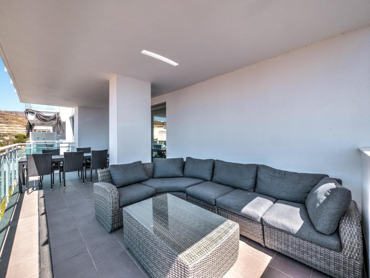 New Beach Front Apartment With Large Balcony Torrox Exterior photo